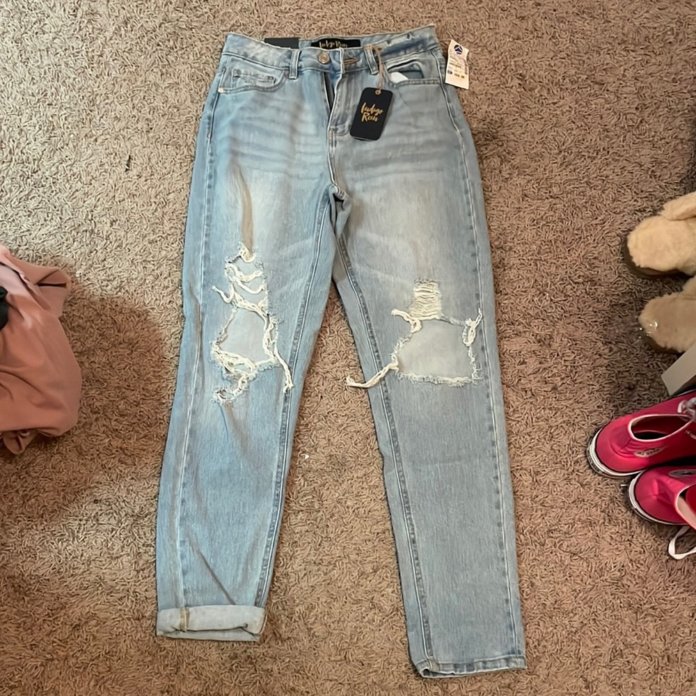 Size 3/25 Mom Jeans NWT